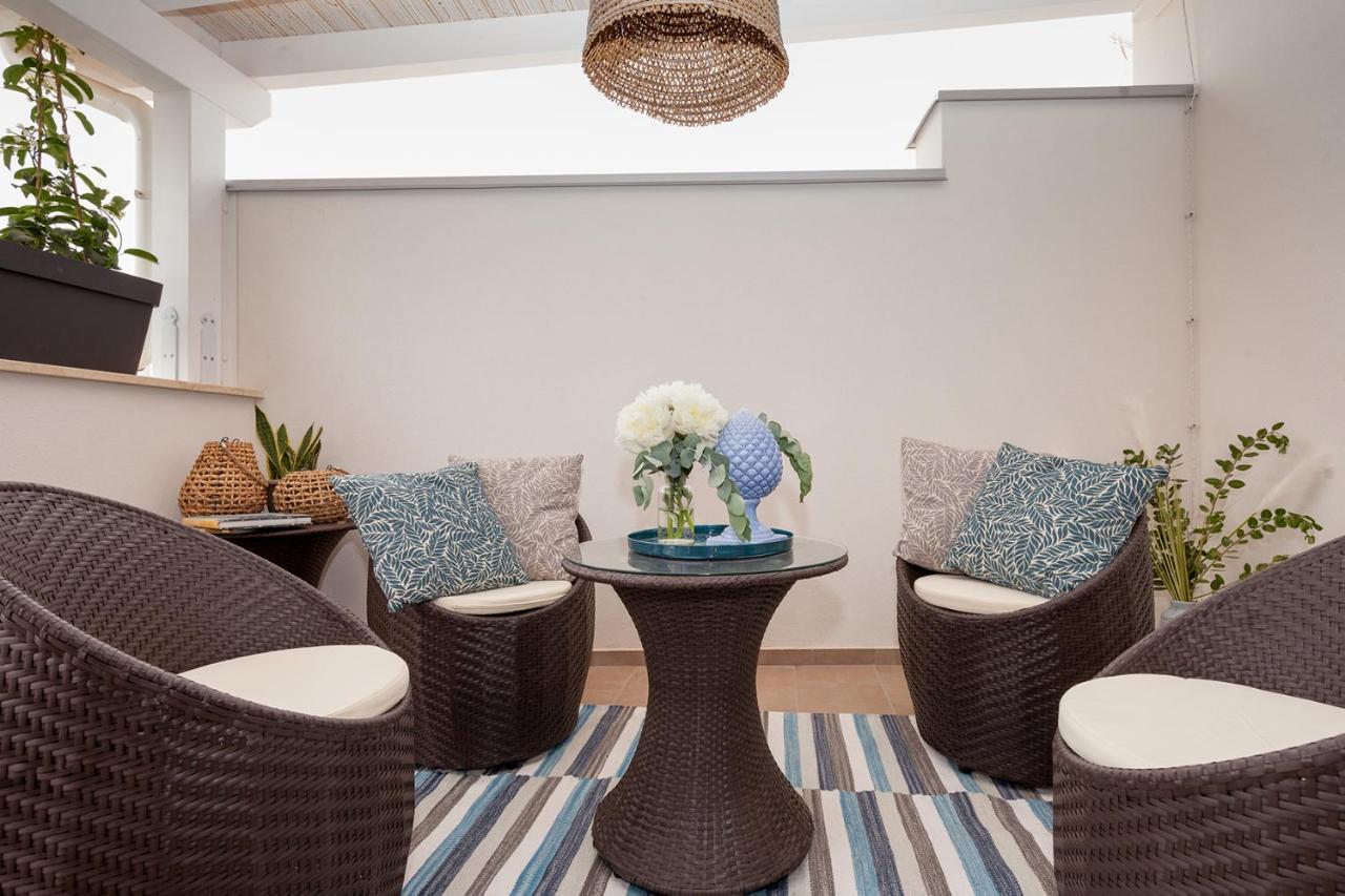 Apartament Holiday House Da Vinci Terrasini Zewnętrze zdjęcie