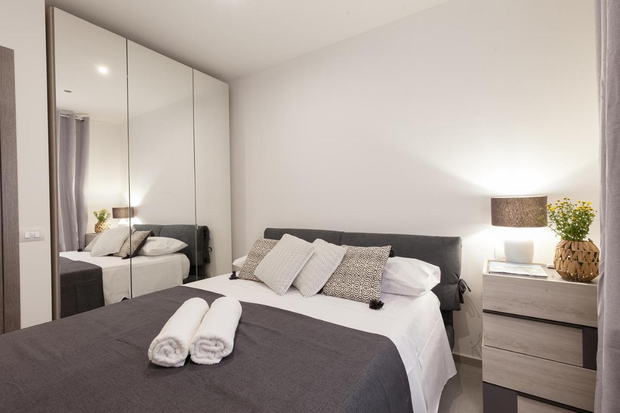 Apartament Holiday House Da Vinci Terrasini Zewnętrze zdjęcie